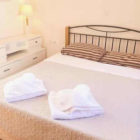 아파트 Central City Apartment *