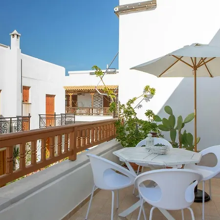 Apartment Central City Naxos City